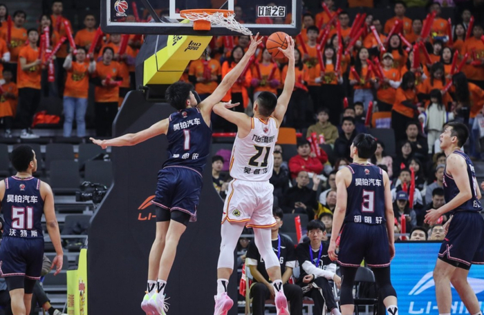 赛前突围战来临,江苏男篮围绕NBA季后赛主帅复盘,媒体盛赞,临场指挥获称赞的简单介绍-开云网页登录